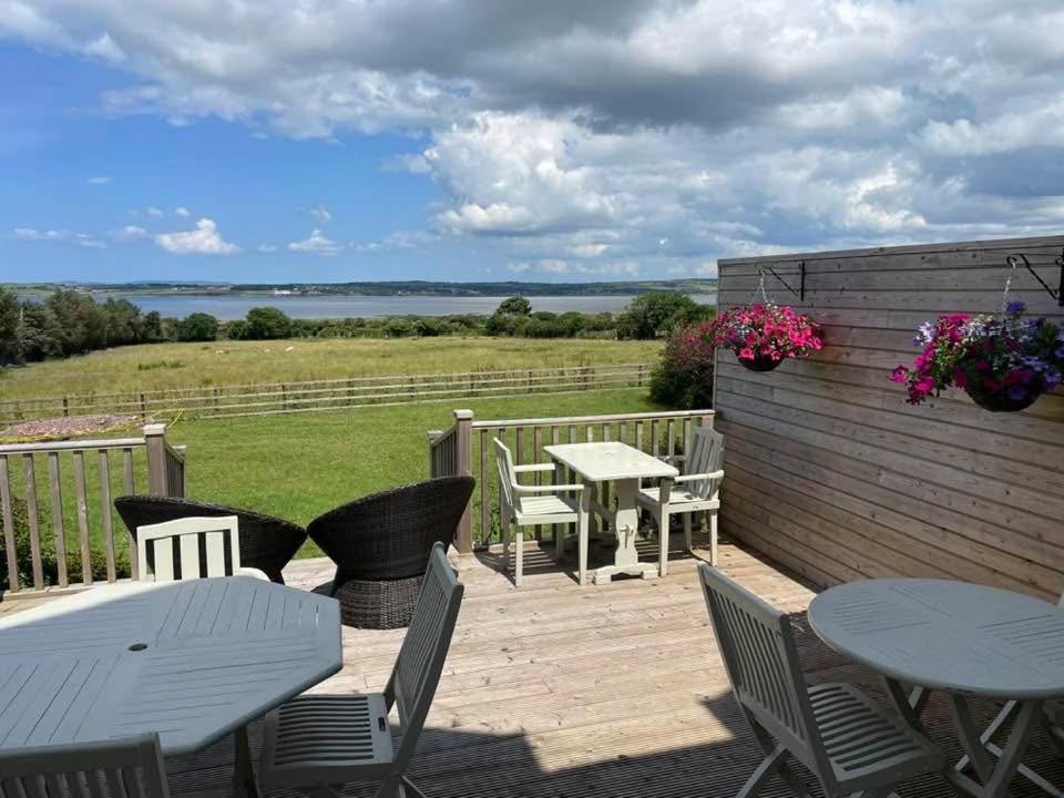 Keanes Of Curraheen, Bar, Restaurant & Accommodation トラリー エクステリア 写真